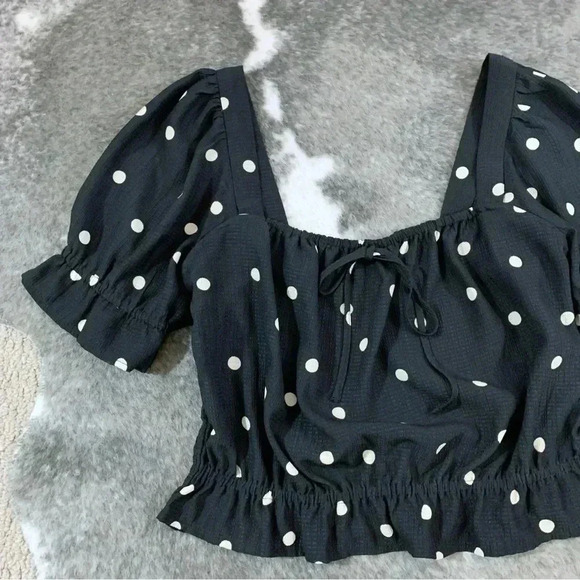 Polka Dot Puff Sleeve Top - Picture 4 of 11